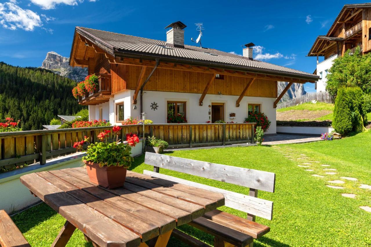 Apartamento Ciasa Odlana San Cassiano  Exterior foto